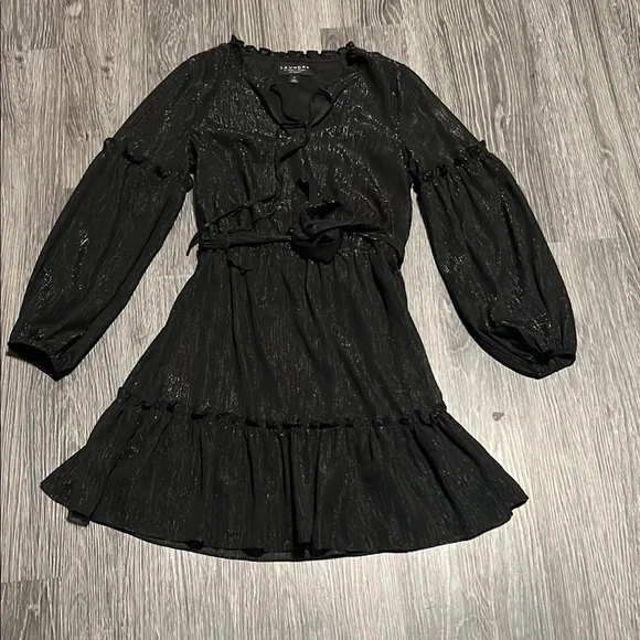 Laundry By Shelli Segal Black Cocktail Mini Dress with V-Neck Bishop Sleeves - Picture 2 of 10